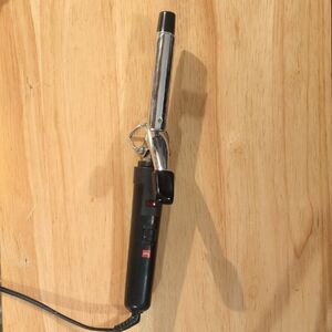 Black and Silver Curling Iron